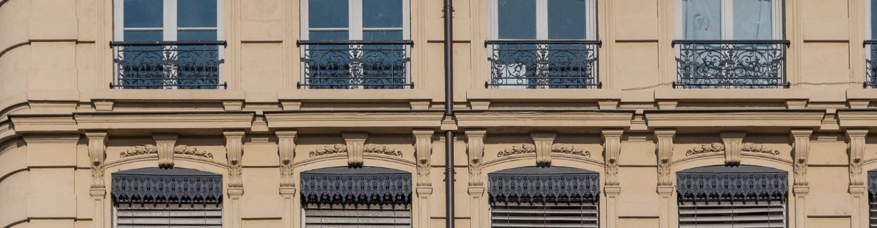 Moulage modénatures Prompt - Place Bellecour Lyon - © Serge Sang 