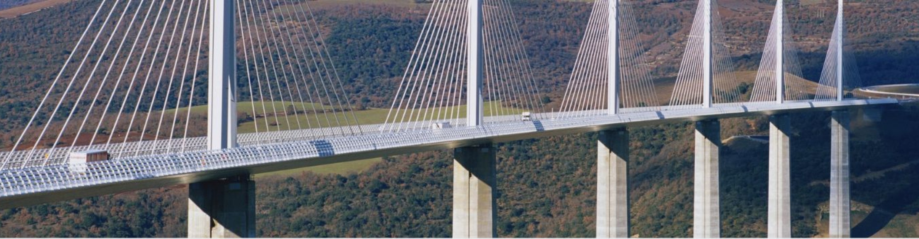 Viaduc de Millau (Aveyron,12)
