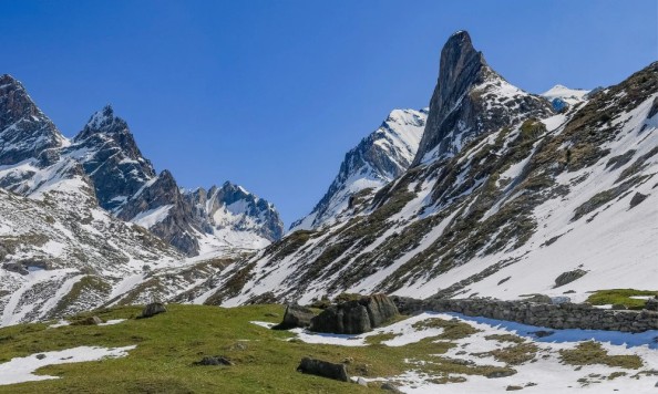 Montagne enneigée - Saint-Jean-de-Maurienne (73)