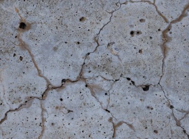 Fissure sur béton 
